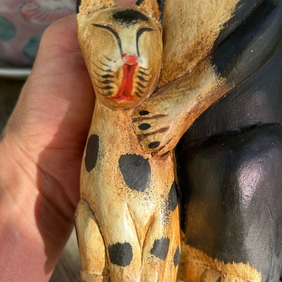 Vintage Wooded Hand Carved And Painted Folk Art Cat W Child Indonesia 10.5"x2.5" - Picture 5 of 16